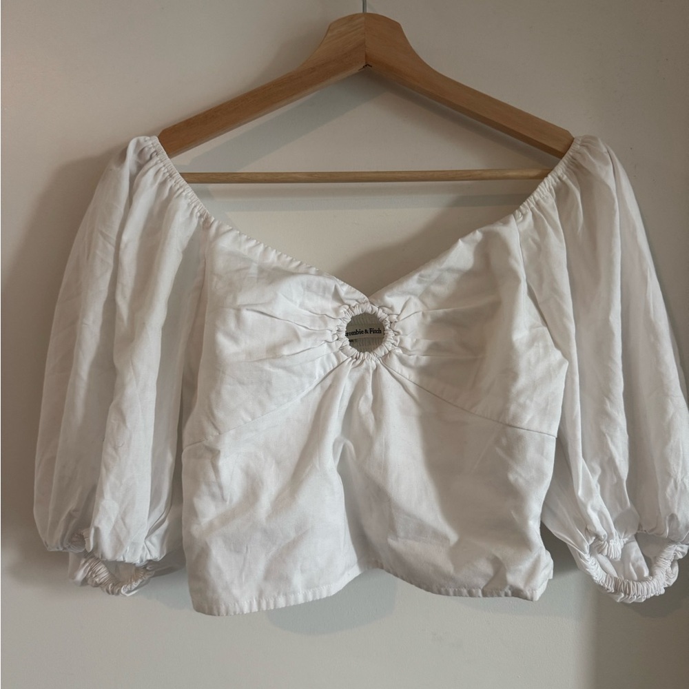 Abercrombie & Fitch White Off-Shoulder Blouse